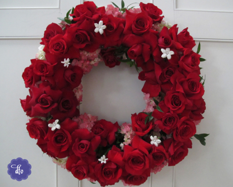 Fresh Red Roses Wreath Fresh Red Roses Wreath