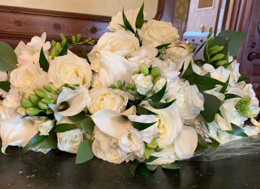 White Bridesmaid's Bouquets
