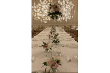 Barron's Table barronstable_st_paul_hotel_sm.jpg