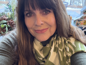 Luxurious Wool/Silk 31" x 78" Scarf