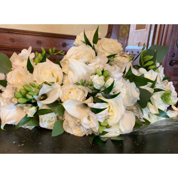 White Bridesmaid's Bouquets